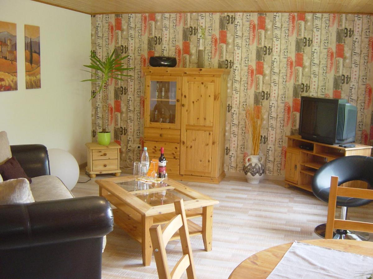 Haus Am Wald Apartment Hillscheid Exterior foto
