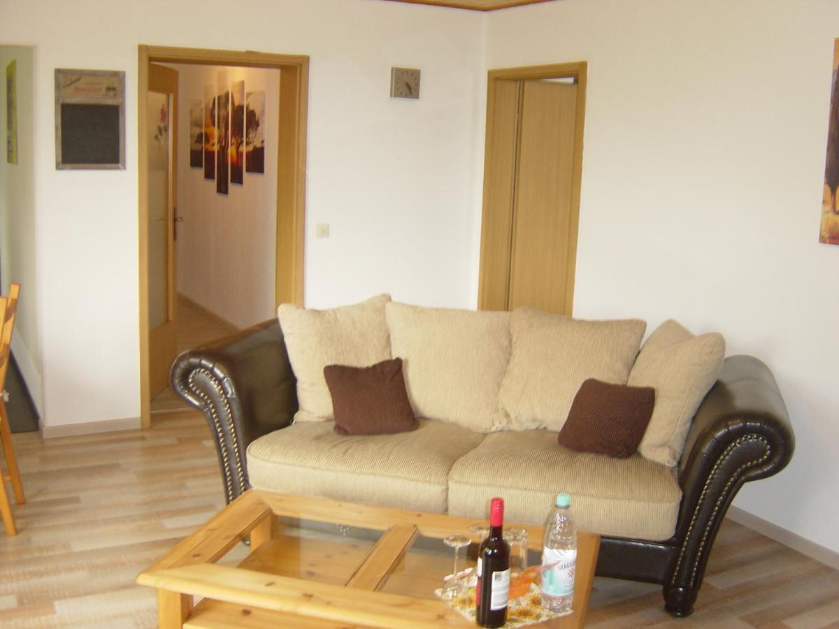 Haus Am Wald Apartment Hillscheid Exterior foto